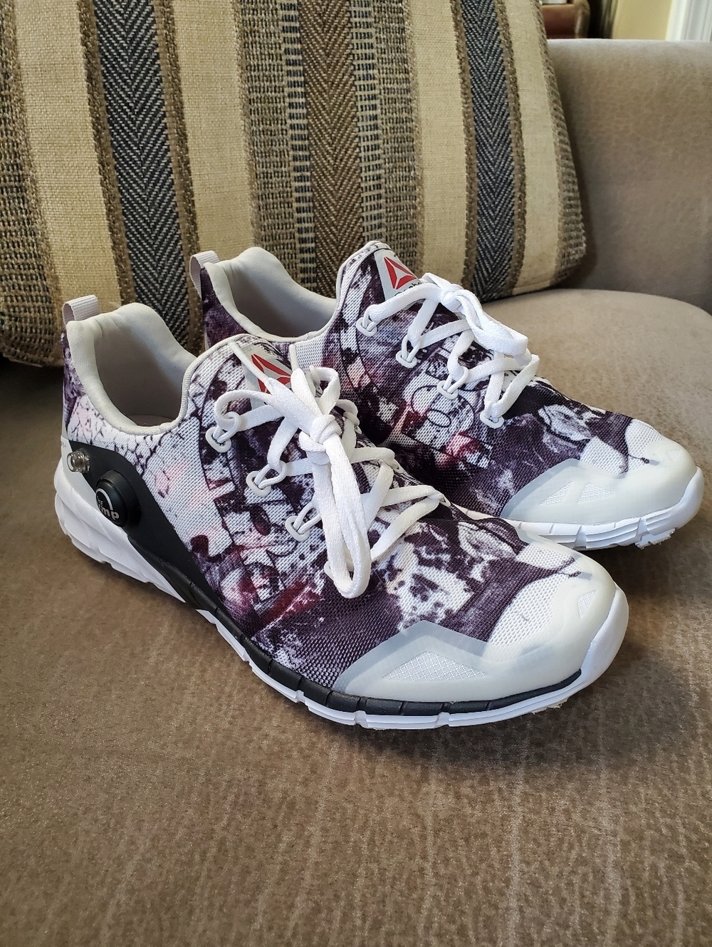 Reebok ZPump Fusion V72624 In Dunes White Black Size Womens 7